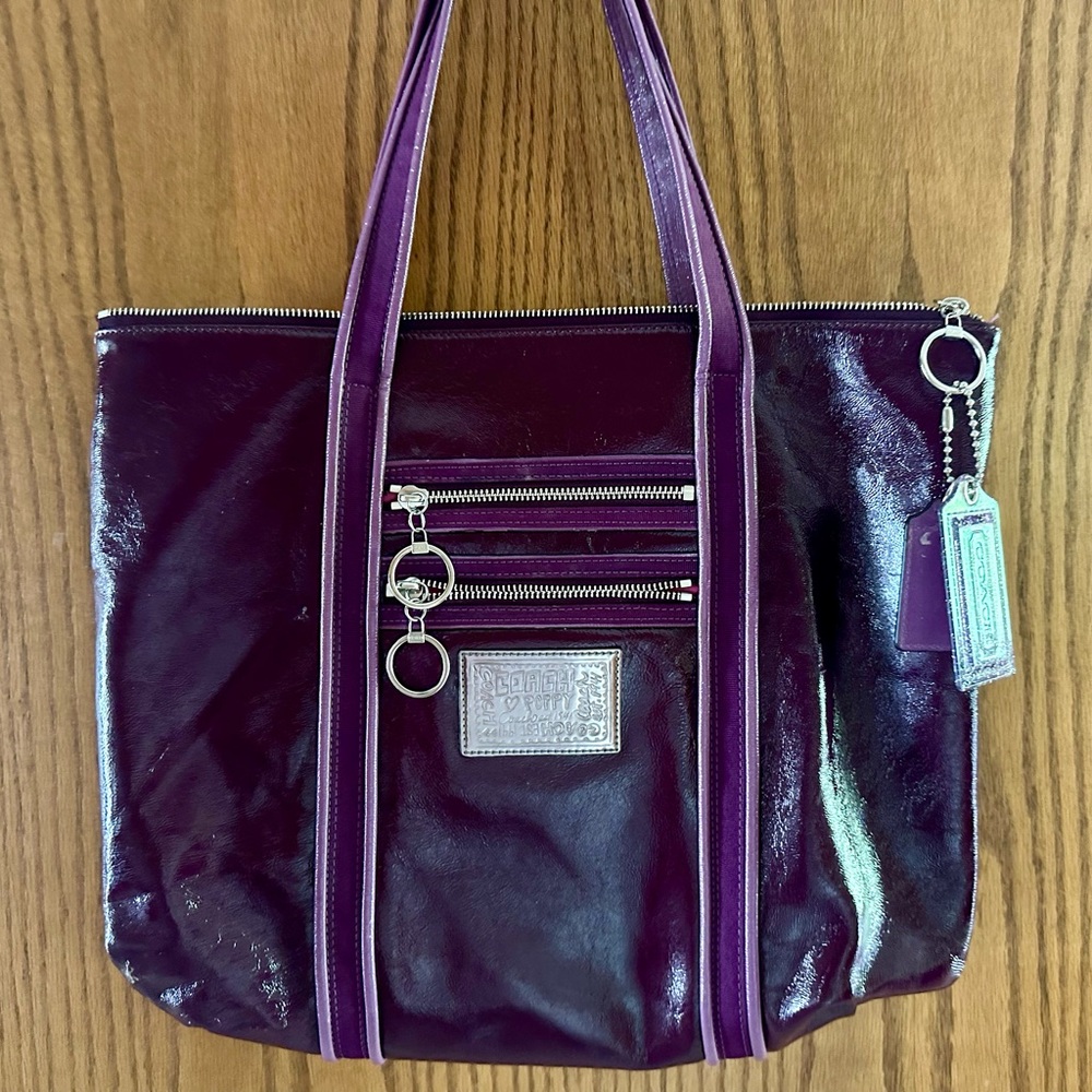 Coach Poppy Spotlight Purple Tote Bag in patent leather